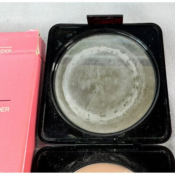 Vtg Revlon Love Pat Moisturizing Pressed Powder W/ Puff 4 Oz Translucent Natural - Picture 6 of 8